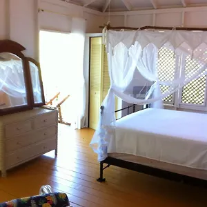 Treehouse Five Islands Village